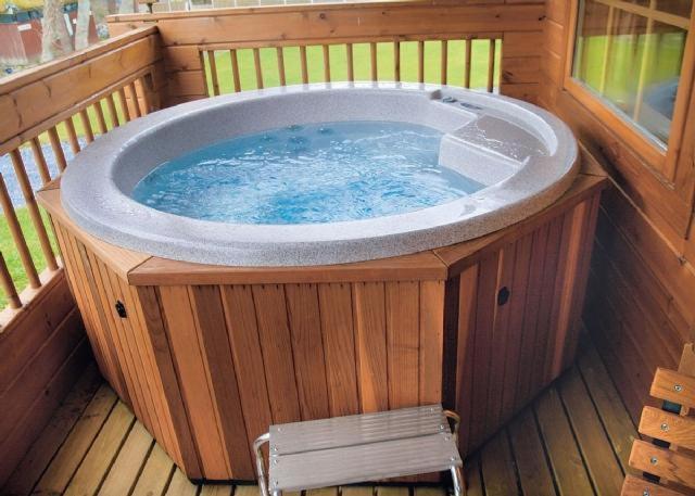 Luxury 3 Bedroom, 3 Bathroom Lodge With Hot Tub スランベドル エクステリア 写真