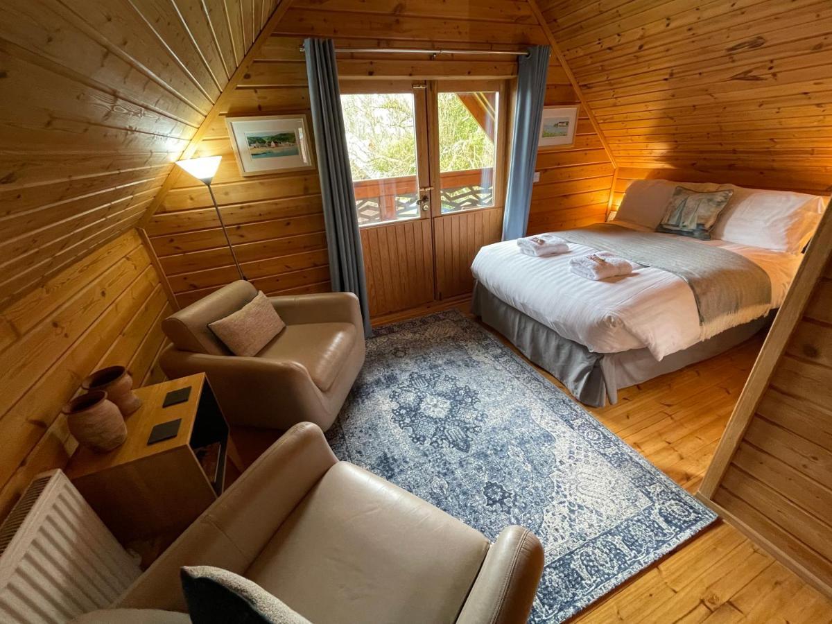 Luxury 3 Bedroom, 3 Bathroom Lodge With Hot Tub スランベドル エクステリア 写真