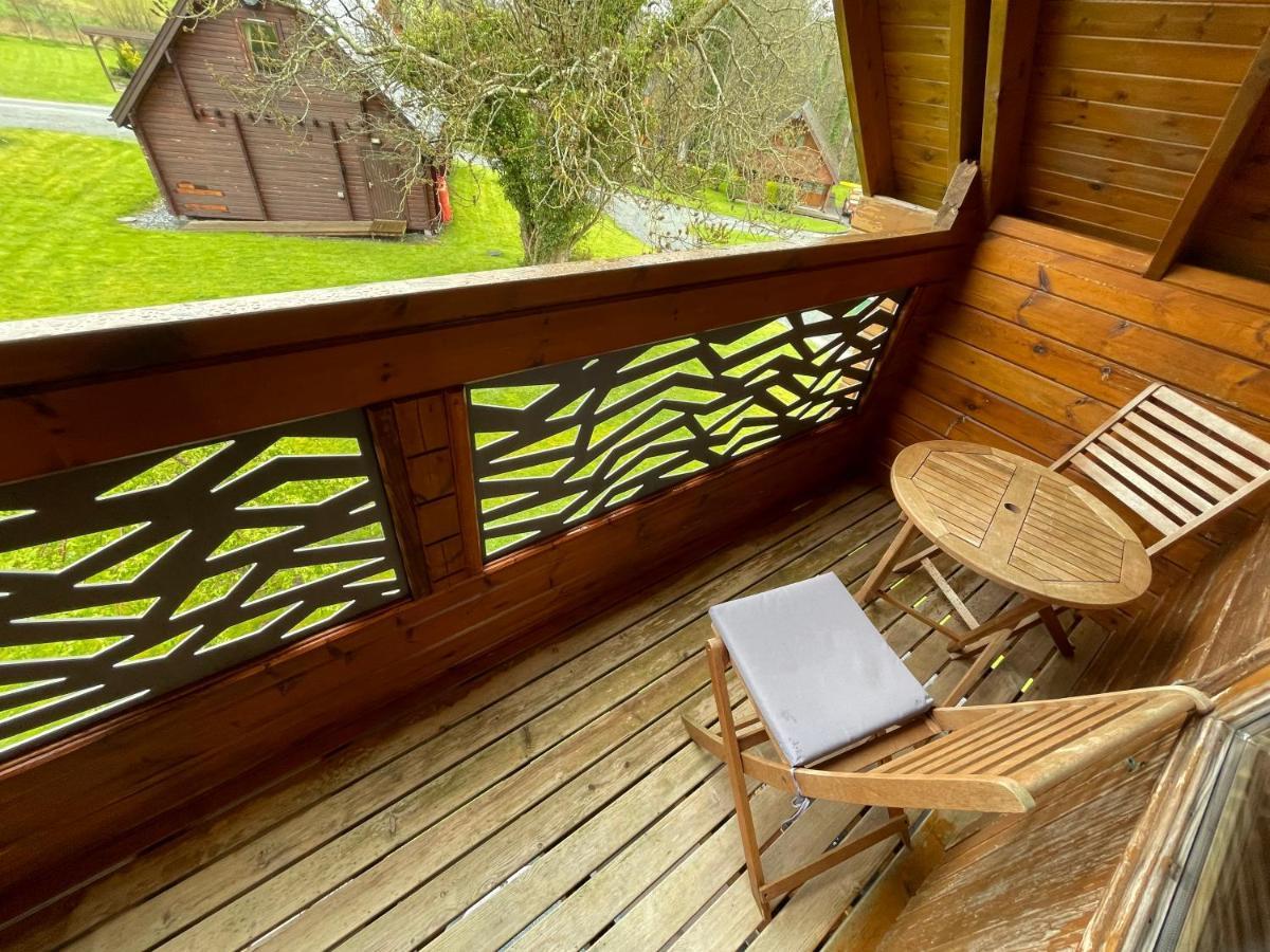 Luxury 3 Bedroom, 3 Bathroom Lodge With Hot Tub スランベドル エクステリア 写真